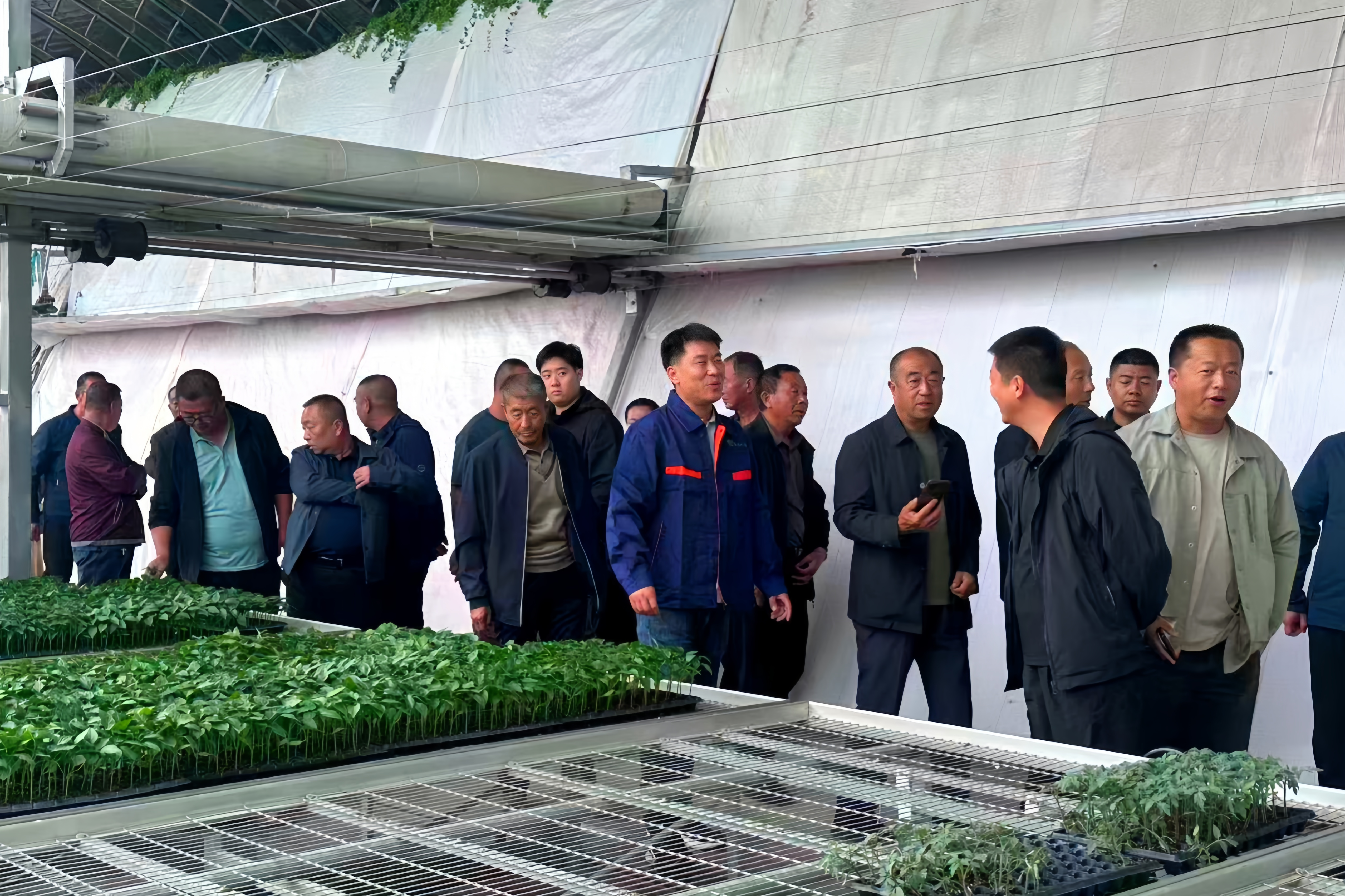 乡学院组织右玉种粮大户赴宁城县学习种植技术